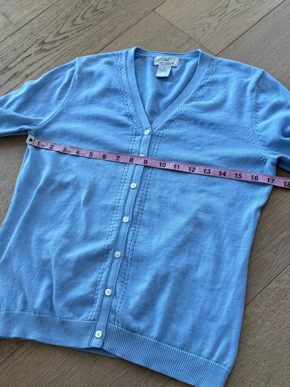 Brooks Brother’s Light Blue V-Neck Button Cardigan Size Small - Picture 6 of 7